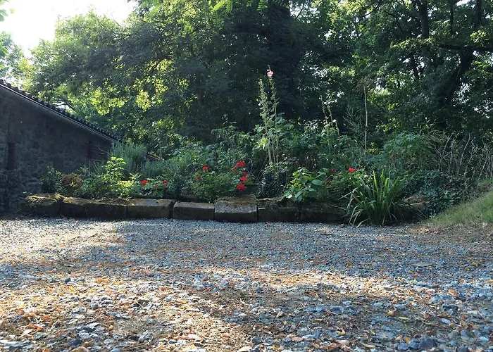 Le Prieure Saint Blaise 3* Le Puy-Saint-Bonnet